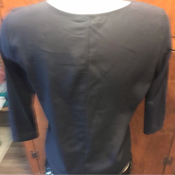 Cute Navy Blue Graphic Tee - Size Medium - Picture 5 of 7